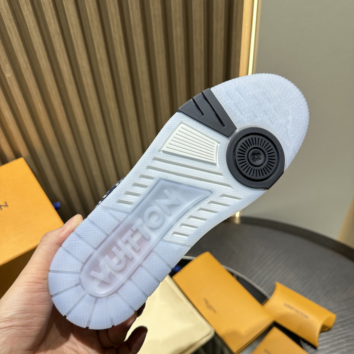 LOU1VTON SNEAKER