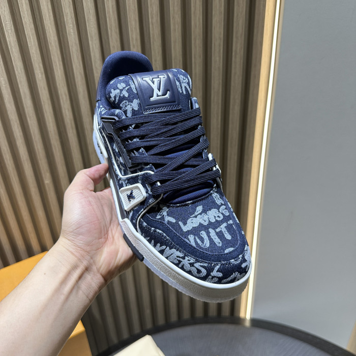LOU1VTON SNEAKER