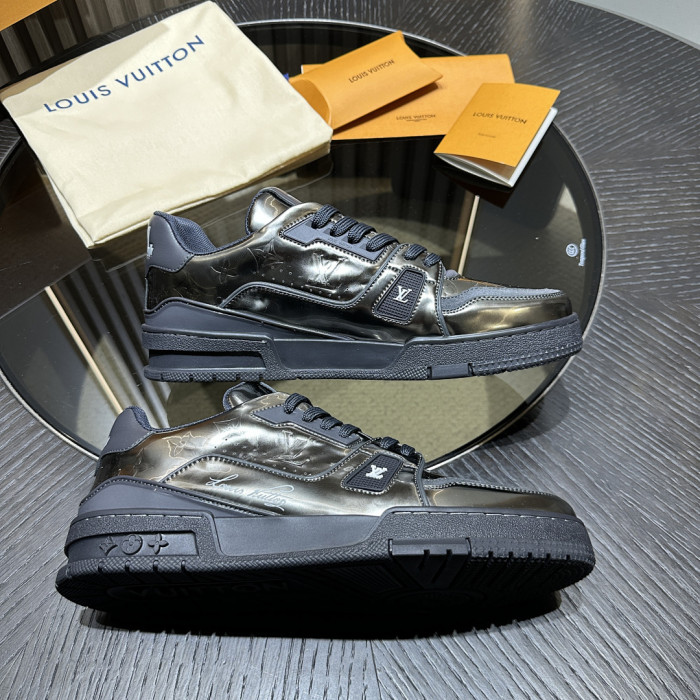 LOU1VTON SNEAKER