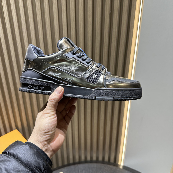 LOU1VTON SNEAKER