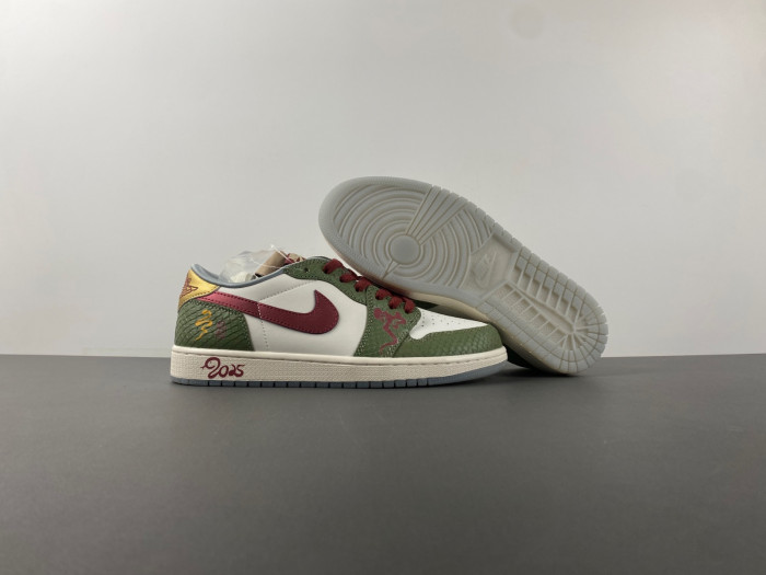 Air Jordan 1 Retro Low OG 