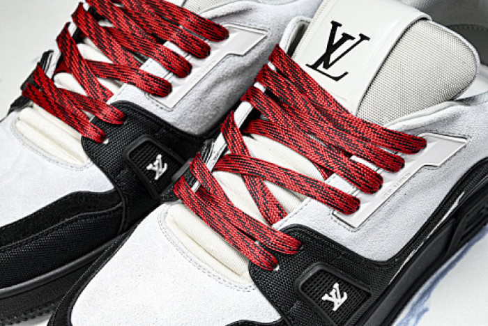 LOU1VTON SNEAKER