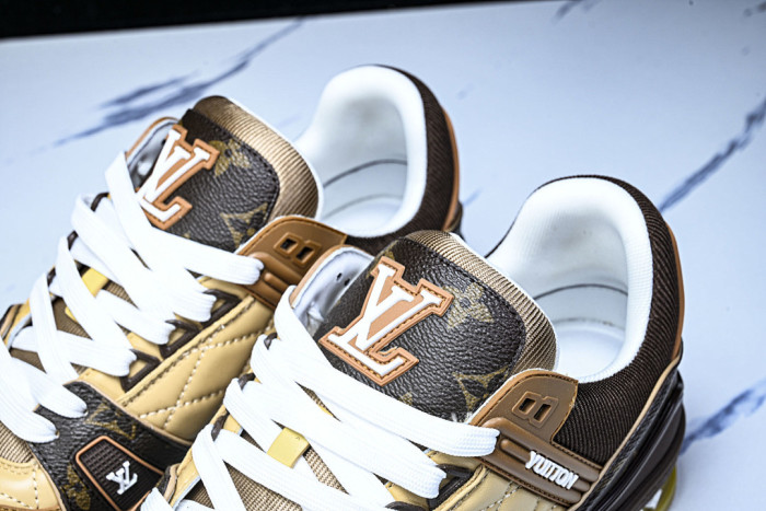 LOU1VTON SNEAKER
