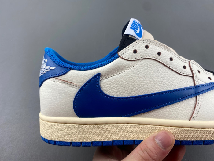 Travis Scott x Air Jordan 1 Low OG DM7866-104