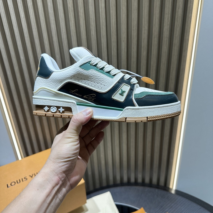 LOU1VTON SNEAKER