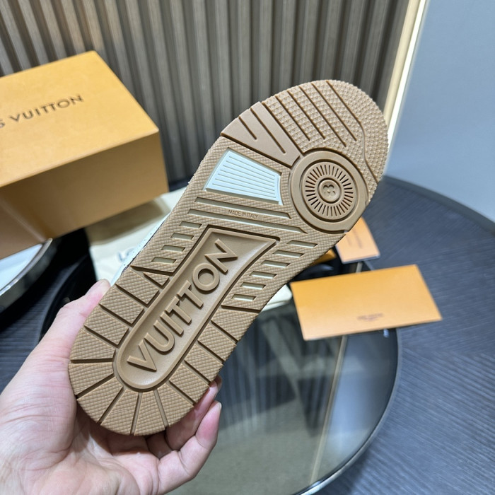 LOU1VTON SNEAKER
