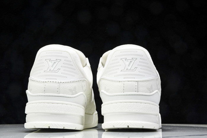 LOU1VTON SNEAKER
