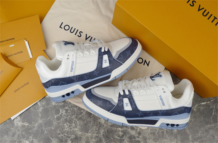 LOU1VTON SNEAKER