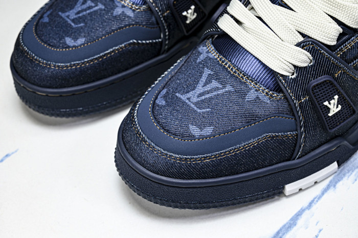 LOU1VTON SNEAKER