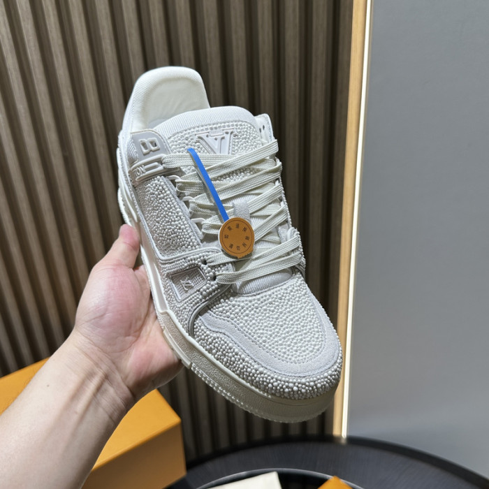 LOU1VTON SNEAKER
