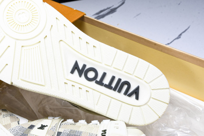 LOU1VTON SNEAKER
