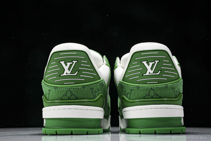 LOU1VTON SNEAKER