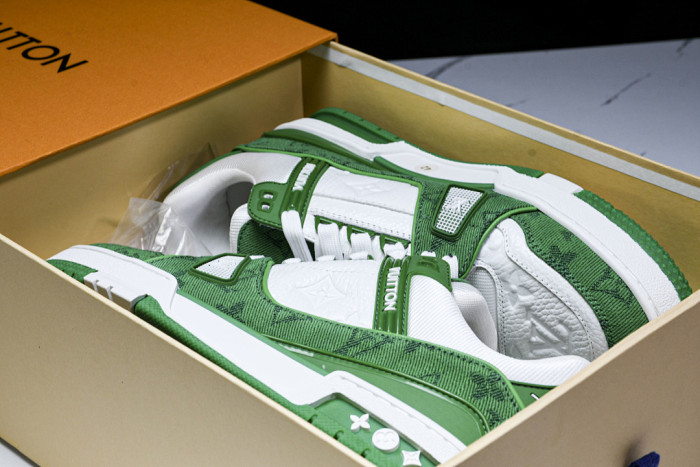 LOU1VTON SNEAKER