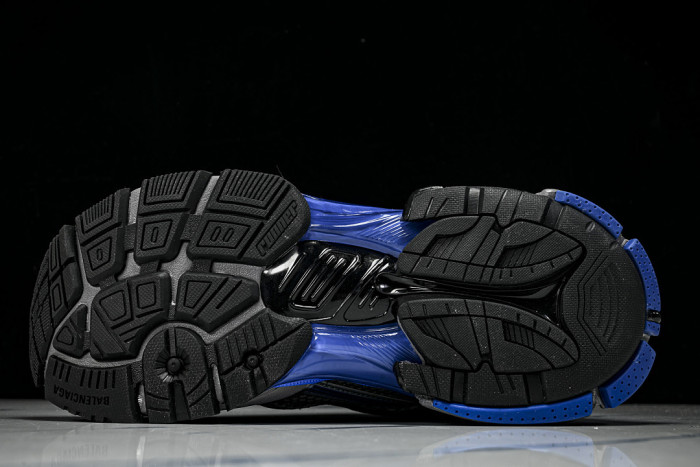 BLCG RUNNER SNEAKER