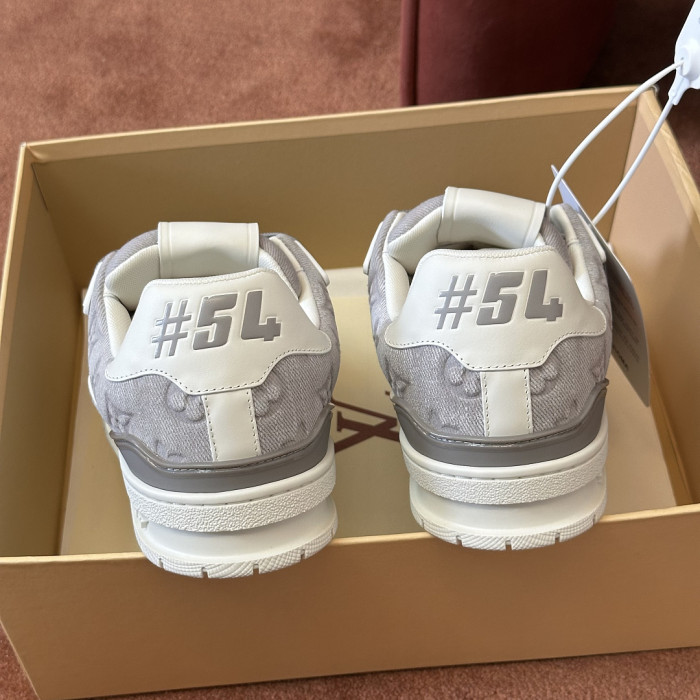LOU1VTON SNEAKER