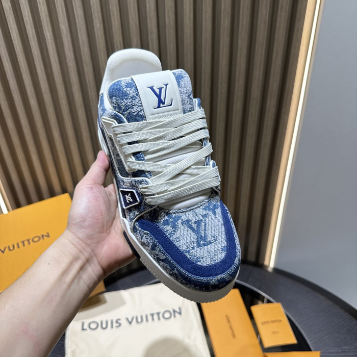 LOU1VTON SNEAKER