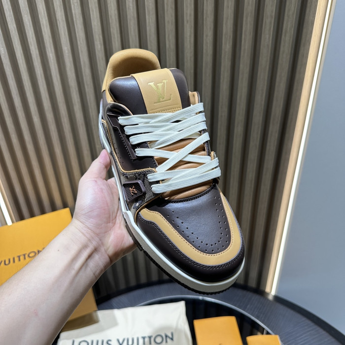 LOU1VTON SNEAKER