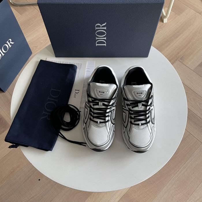 D1OR B30 SNEAKER