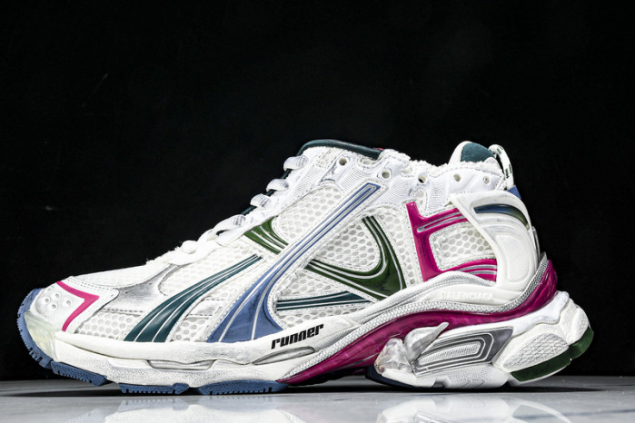 BLCG RUNNER SNEAKER