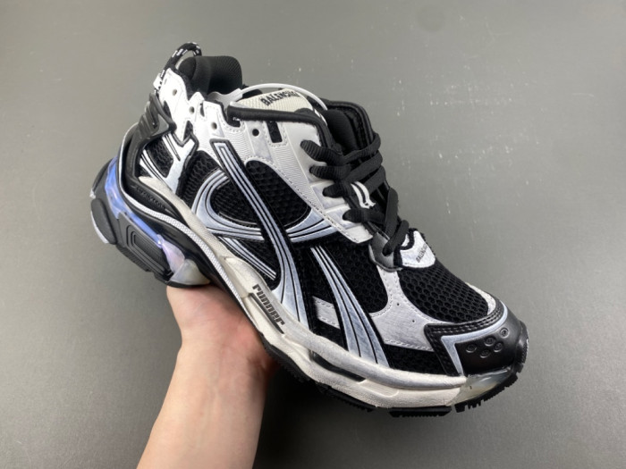BLCG RUNNER SNEAKER (LED)