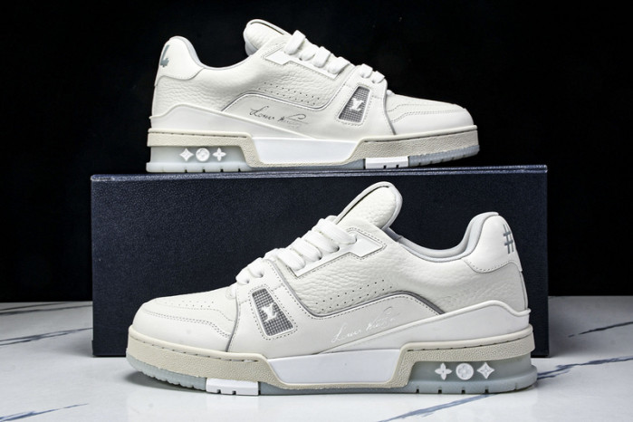 LOU1VTON SNEAKER