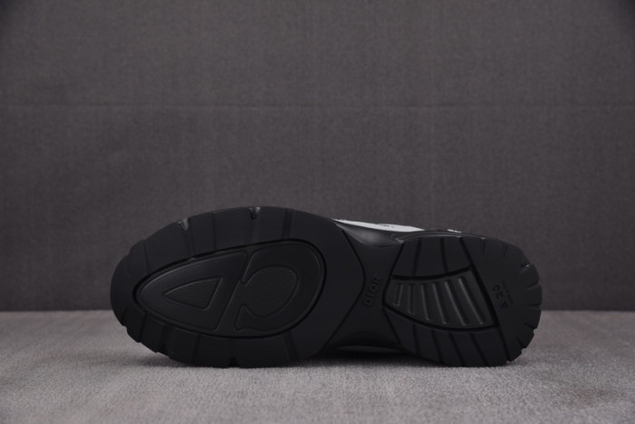 D1OR B30 SNEAKER