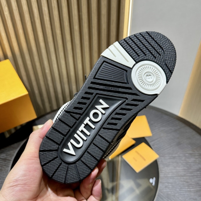 LOU1VTON SNEAKER