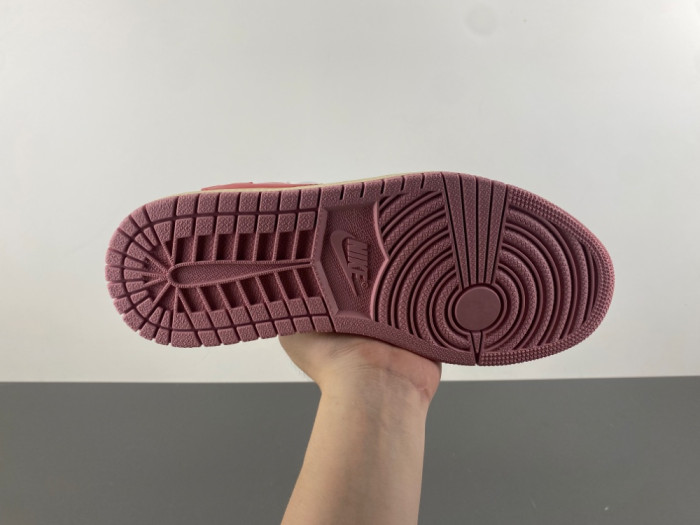 Travis Scott x Air Jordan 1 Low OG DM7866-100