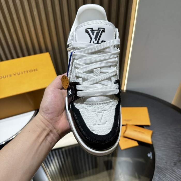 LOU1VTON SNEAKER