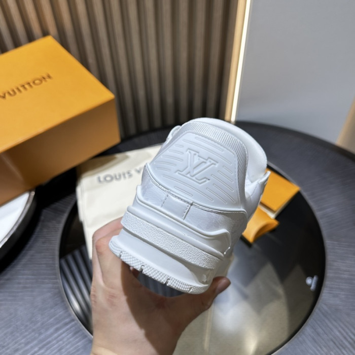 LOU1VTON SNEAKER