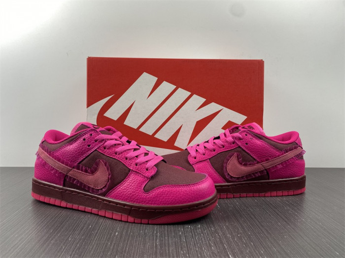 nike dunk low valentine