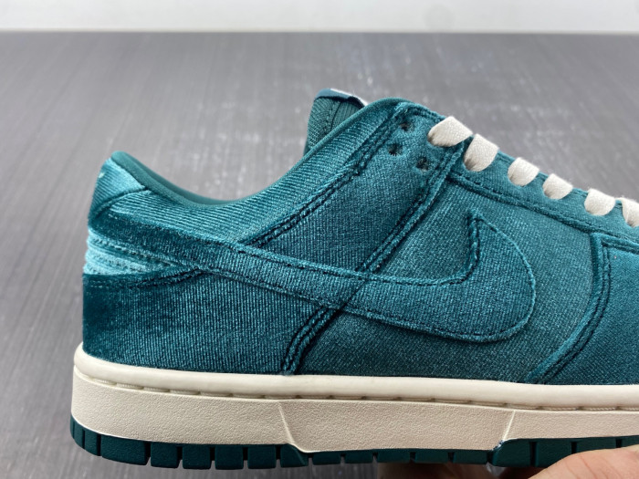 nike dunk low "velvet teal" dz5224-300