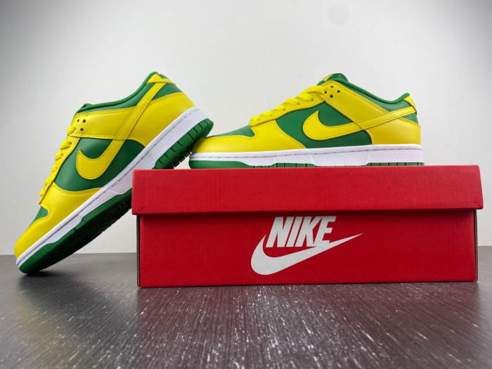 nike dunk low “reverse brazil” dv0833-300