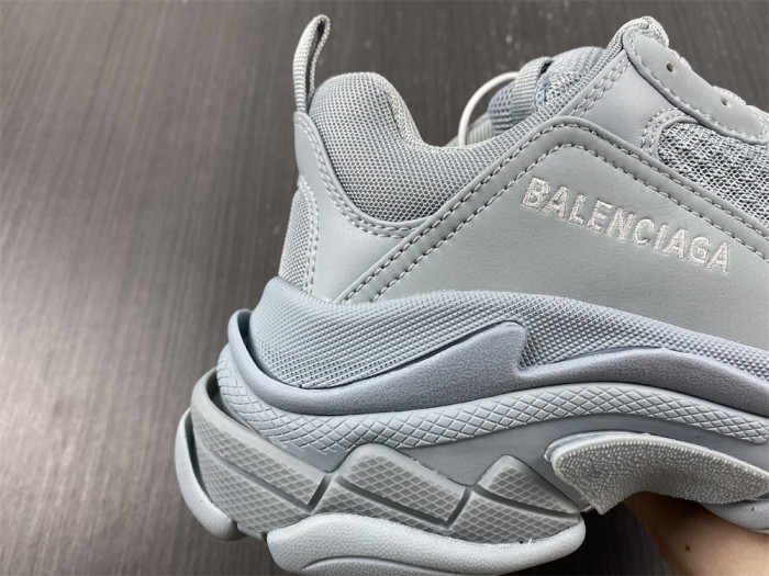 blc* triple s trainer