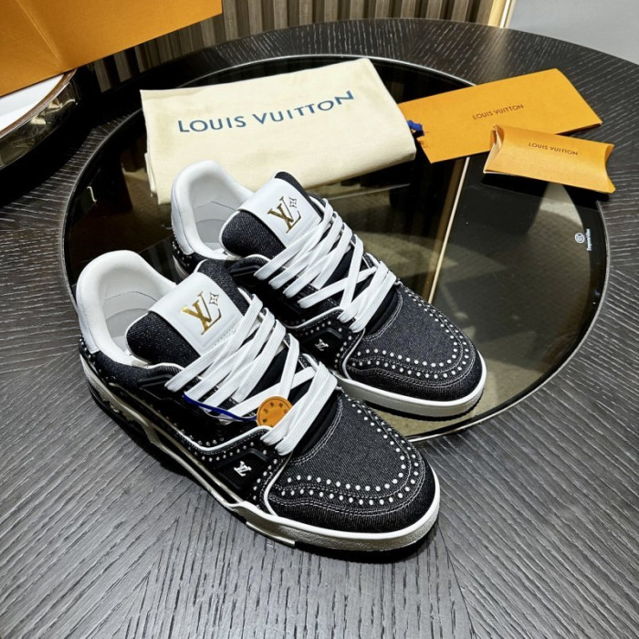 LOU1VTON SNEAKER