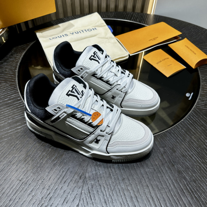 LOU1VTON SNEAKER