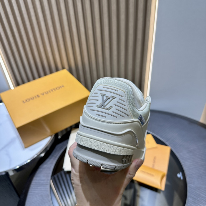 LOU1VTON SNEAKER