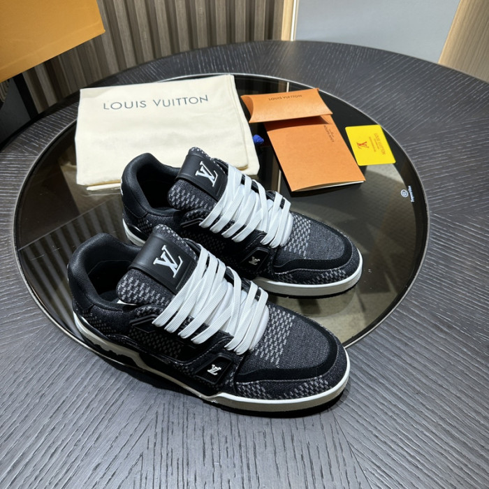 LOU1VTON SNEAKER