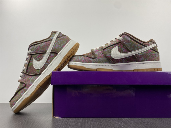 nike sb dunk low “paisley” dh7534-200