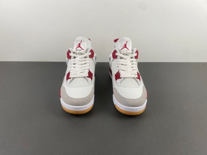 Jordan 4 Retro SB Varsity Red DR5415-106