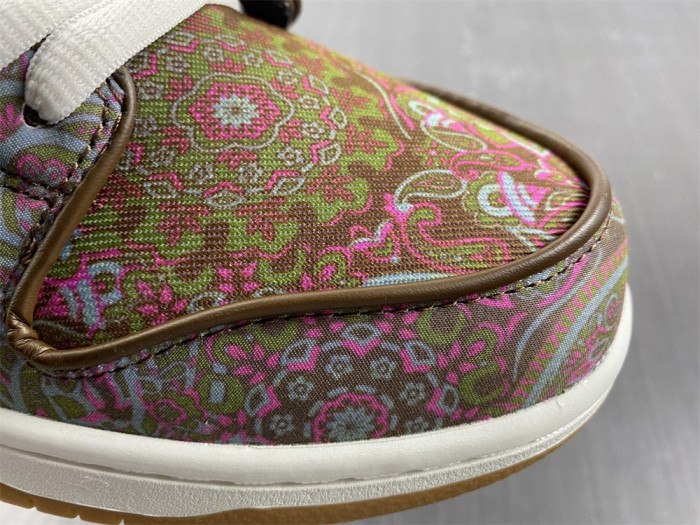 nike sb dunk low “paisley” dh7534-200
