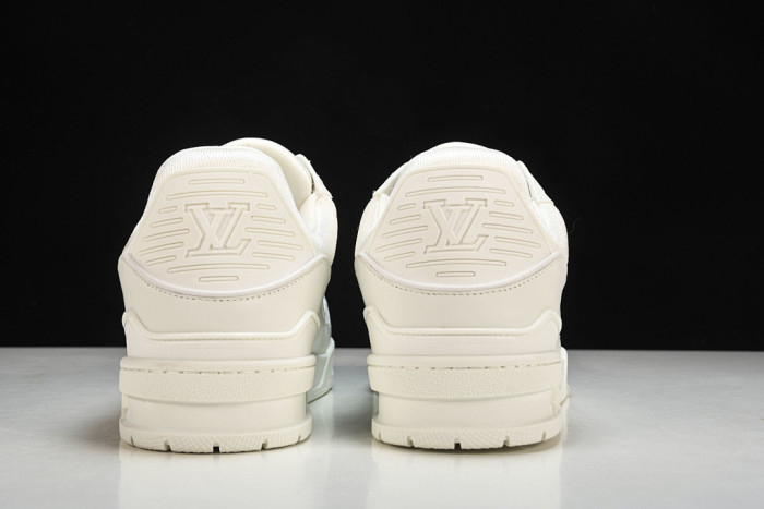 LOU1VTON SNEAKER