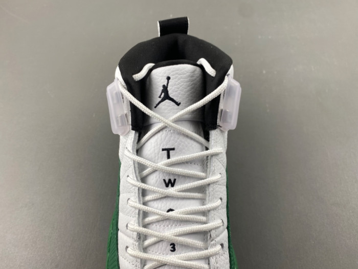 Air Jordan 12“Bucks” CT8013-100
