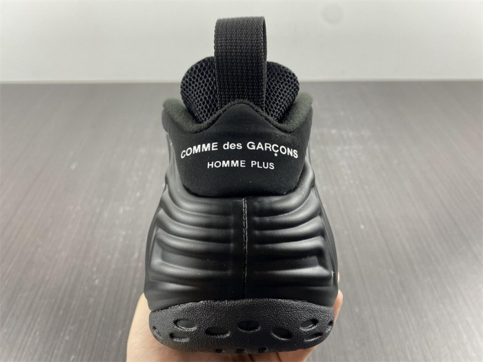cdg x nike air foamposite one dj7952-001