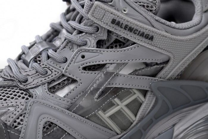belanciaga Track 2 Sneaker Grey 668822 W3CT1 1800