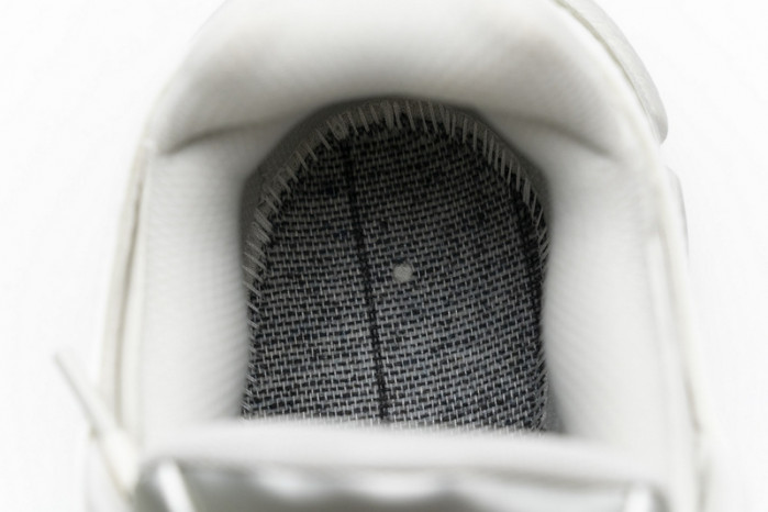 Ba*len*cia*ga track 2 sneaker white 570391 w2gn2 9000