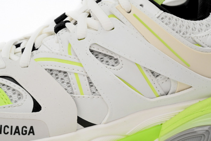 Ba*len*cia*ga tess s. white fluorescenc 542436 w3nu2 7660