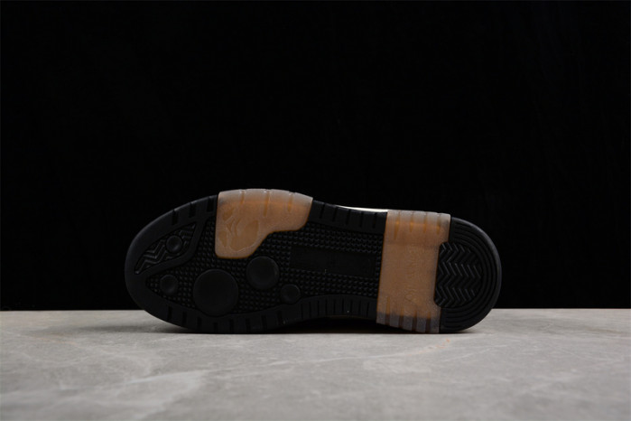 OFF-WHITE Out Of Office