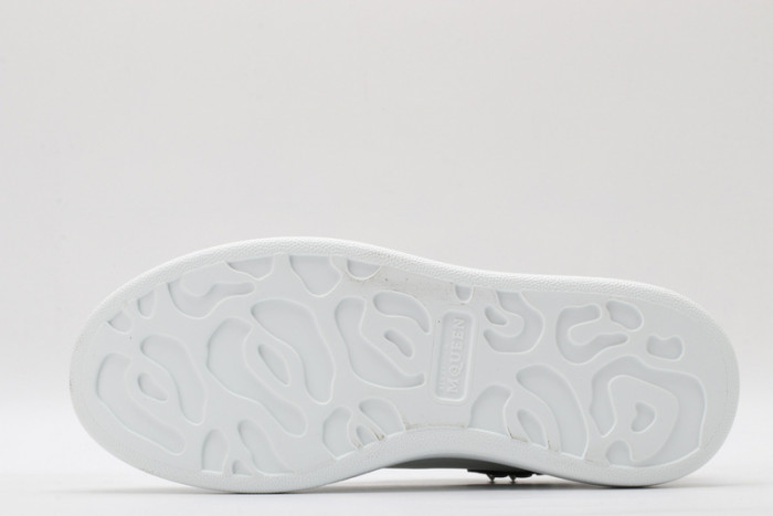 Mcqv*en oversized sneaker