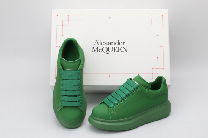Mcqv*en oversized sneaker